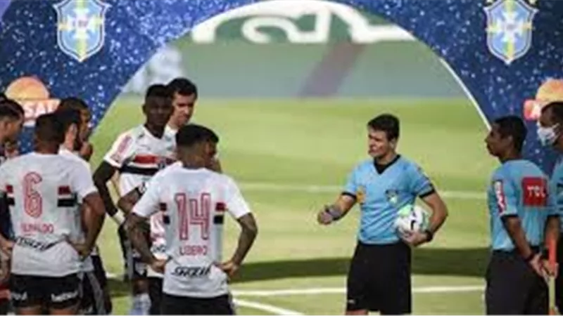 بسبب 10 لاعبين .. الغاء مباراة ساو باولو ضد جوياس
