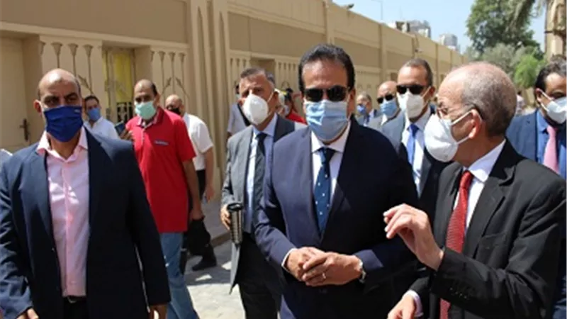 عبد الغفار: أعمال التنسيق تتم بشكل الكترونى بالكامل لضمان سلامة الجميع..صور