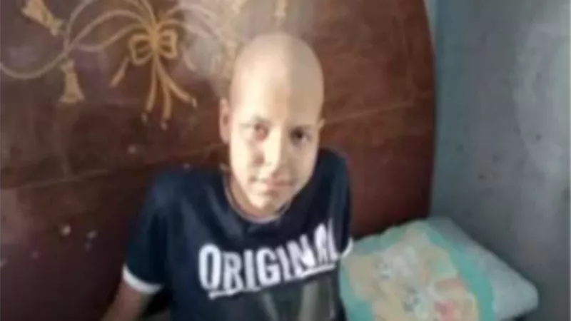 حسن يوسف محارب السرطان بالثانوية العامة: نفسي أدخل جامعة قريبة من البيت.. فيديو