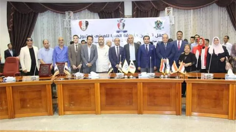 اللواء أسامة القاضي وأحمد سمير يدشنان رياضة الميني فوتبول بمحافظة المنيا.. صور وفيديو