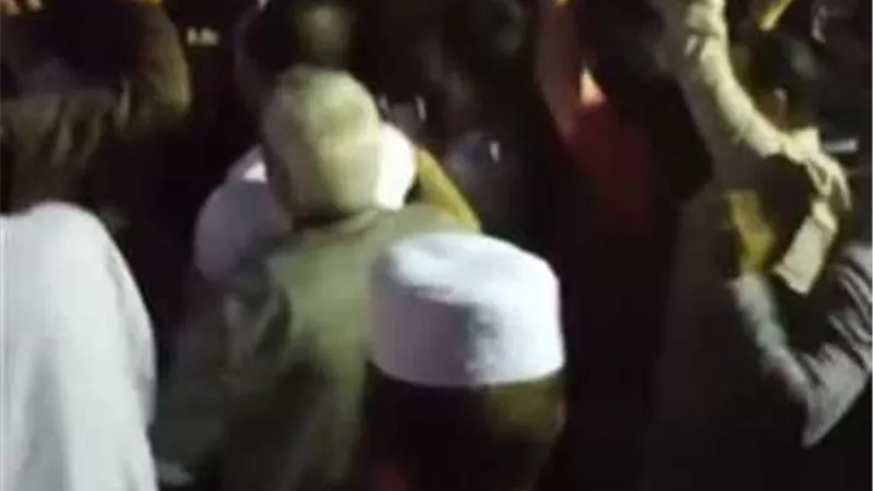 علي عزلان وعمرو راضي وندى رحمي يودعون مصطفى حفناوى فى مثواه الاخيرة