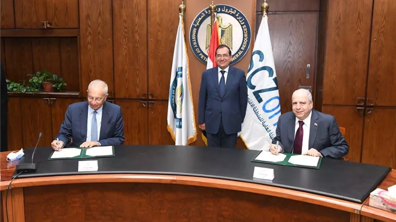 وزير البترول والثروة المعدنية: بدء مد شبكات الغاز الطبيعى لمنطقة شرق بورسعيد الصناعية