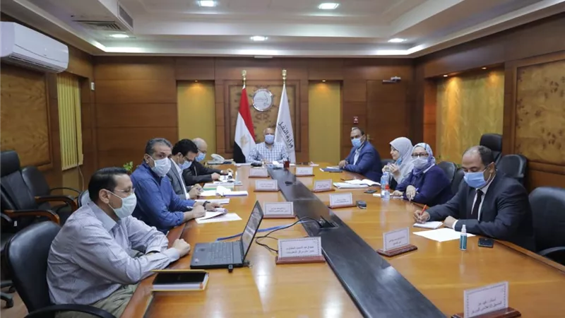 وزير النقل يتابع الموقف التنفيذي والمالي لمشروعات الموانىء البرية والجافة والنقل النهري