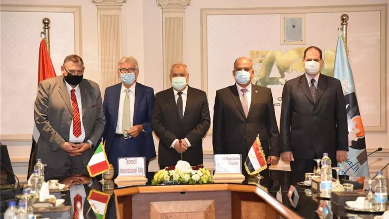 الهيئة العربية للتصنيع توقع عقد مع مجموعة تكنيدل الإيطالية العالمية