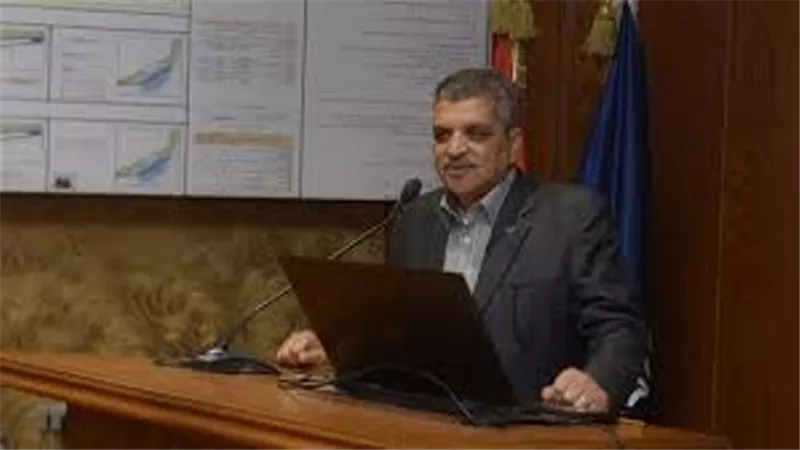 رئيس هيئة قناة السويس يدلي بصوته في انتخابات الشيوخ 2020 بالإسماعيلية