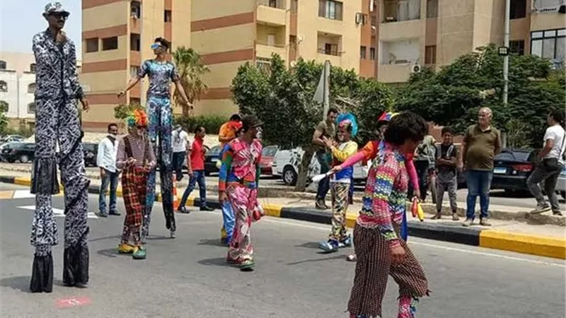 مهرجانات للاحتفال بالعرس الديمقراطي للناخبين امام لجان المطرية .. صور وفيديو