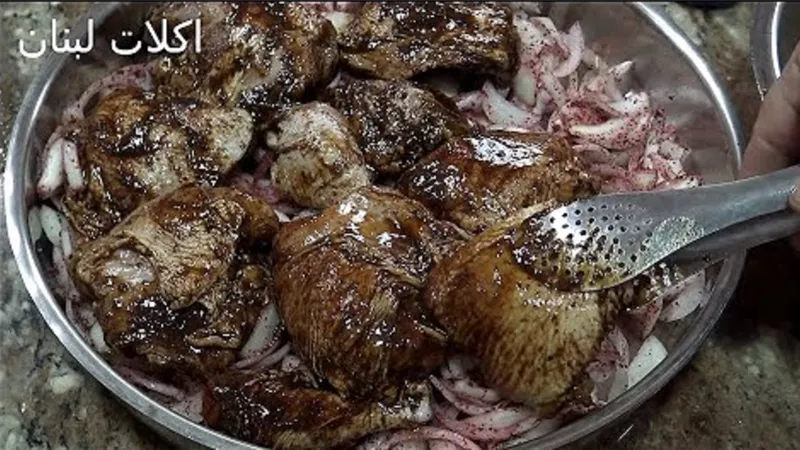 صينيه دجاج على الطريقة اللبنانية شهية جدا بالفيديو