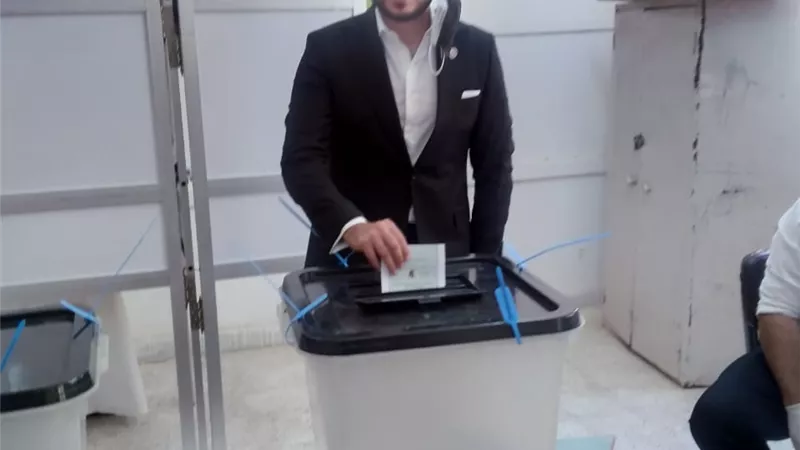 صور.. أمين شباب 