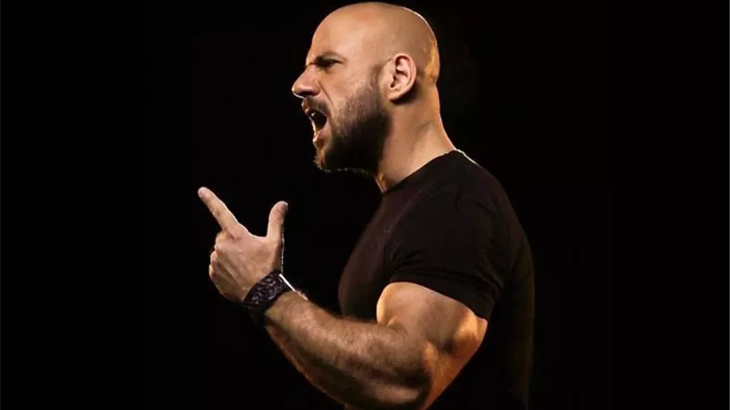النجم أحمد مكي تكفيرى في الاختيار الجزء الثانى