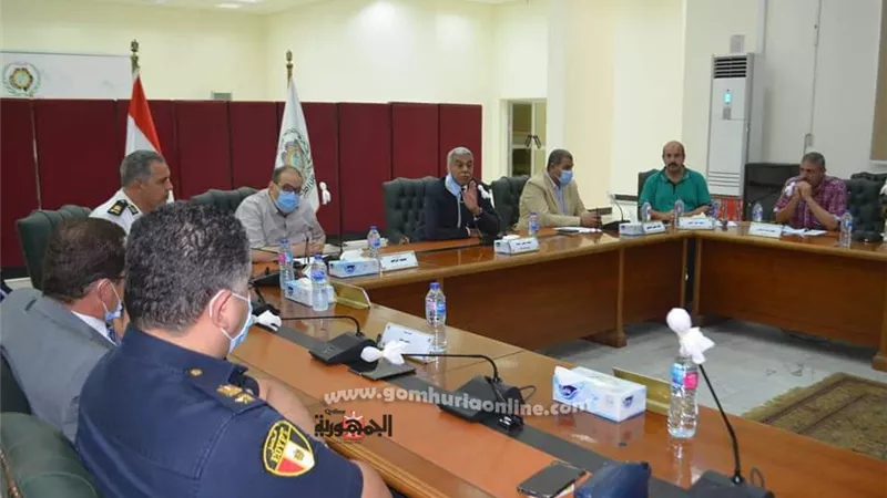 رئيس جهاز العاشر يجتمع مع قيادات المدينة للخروج بعملية التصويت للشيوخ بأفضل صورة