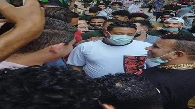 حمو بيكا للجمهور: لازم نشارك فى انتخابات الشيوخ عشان بلدنا.. صور
