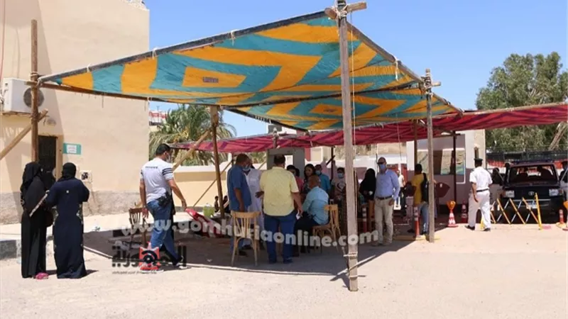 فوده يتابع انتخابات الشيوخ من داخل لجان طور سيناء