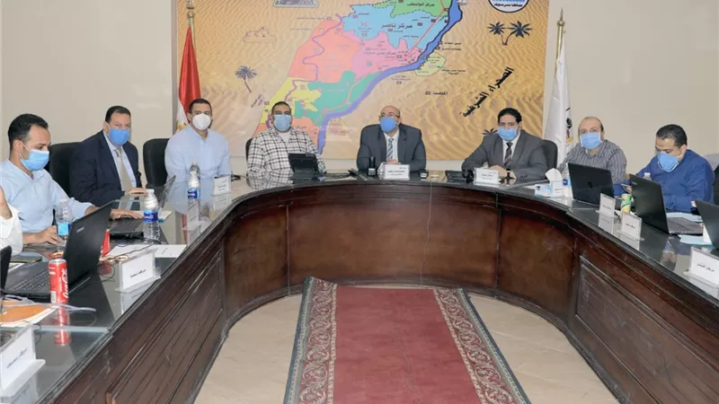 محافظ بني سويف يتابع ختام اليوم الأول من انتخابات الشيوخ