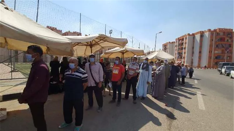 طوابير أمام لجنة تحيا مصر بالأسمرات بانتخابات مجلس الشيوخ