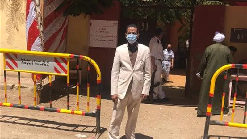 أمين مساعد مستقبل وطن أسيوط يدلي بصوته في الشيوخ ويدعو المواطنين للمشاركة