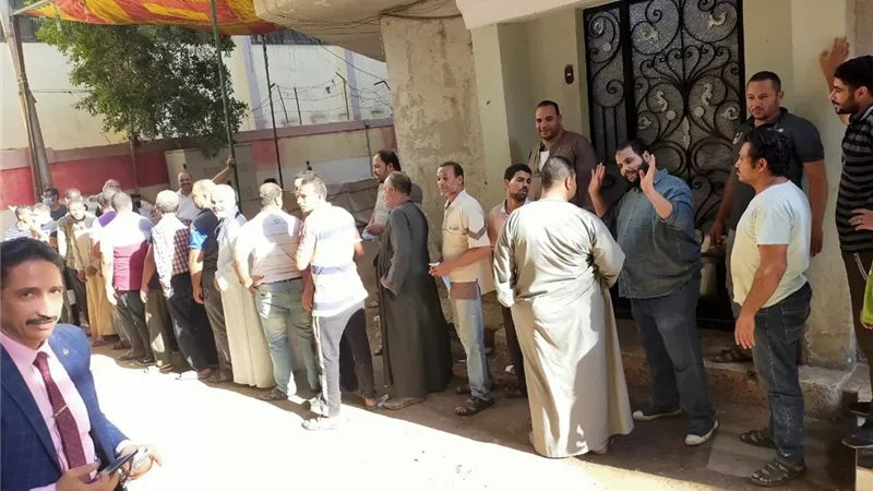 فى المنيا .. ارتفاع مؤشرات الحضور فى اليوم الثانى والمرأة فى المقدمة