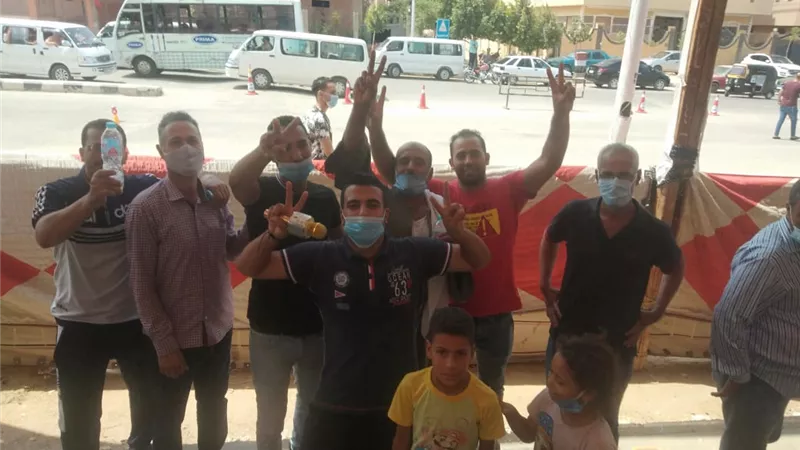 زحام كبير من الشباب فى اليوم الثانى لإنتخابات الشيوخ فى مقار مدينة بدر.. بالفيديو والصور