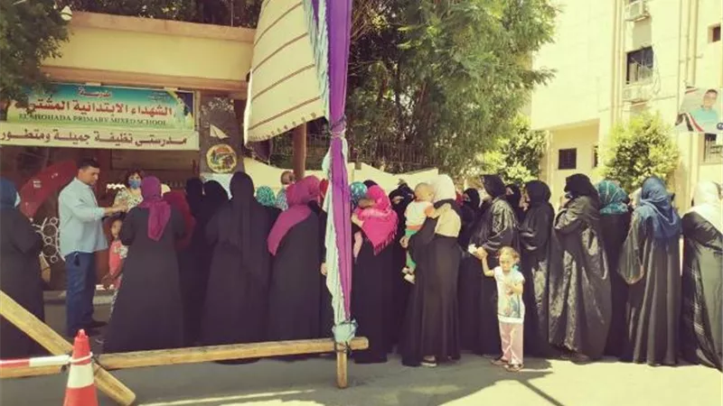 الفرز داخل اللجان عقب انتهاء التصويت والنتيجة بنادى الأقصر مساء اليوم