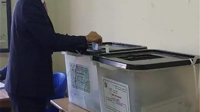 نائب محافظ القليوبية يدلي بصوته في انتخابات الشيوخ 2020