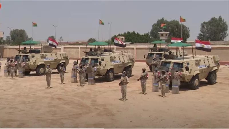 بالفيديو ... القوات المسلحة تواصل تنفيذ أعمال تأمين إنتخابات مجلس الشيوخ 2020