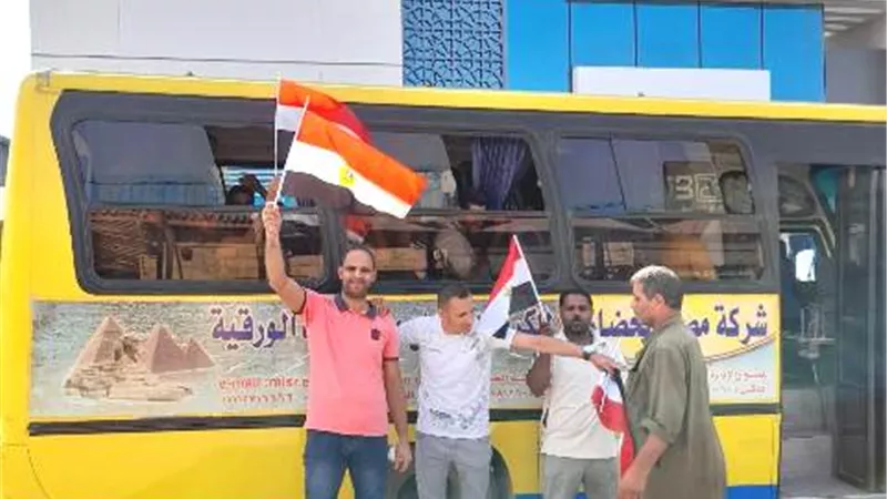 عمال العاشر كلمة السر في انتخابات الشيوخ