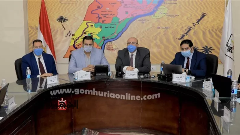 محافظ بني سويف يواصل متابعته للعملية الانتخابية