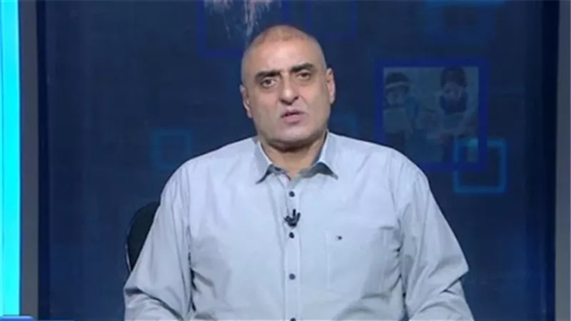 عزمي مجاهد يفتح النار على رئيس الزمالك بعد منعه من دخول النادي