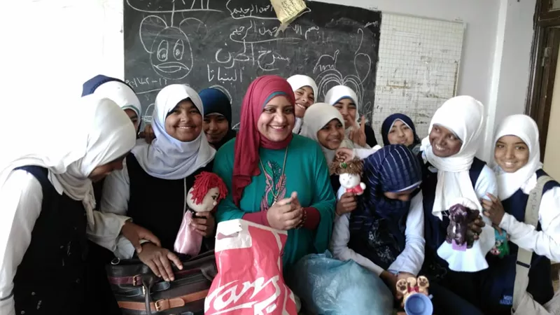 الفنانة التشكيلية صفاء كامل مديرا لقصر ثقافة أسيوط