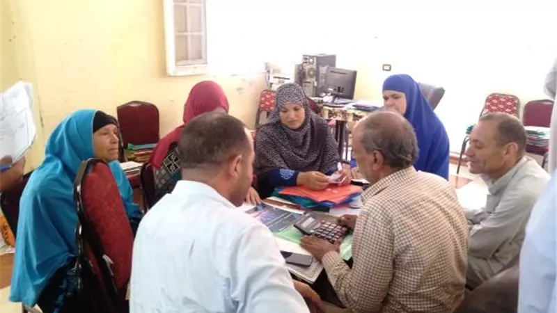 استمرار عمل لجان التصالح فى مخالفات البناء فى بنى سويف.. بالصور