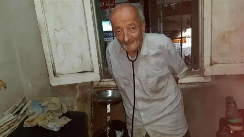 شقيق طبيب الغلابة:عمرى ماشوفته مزنوق فى فلوس.. ربنا كان بيبارك فى رزقه