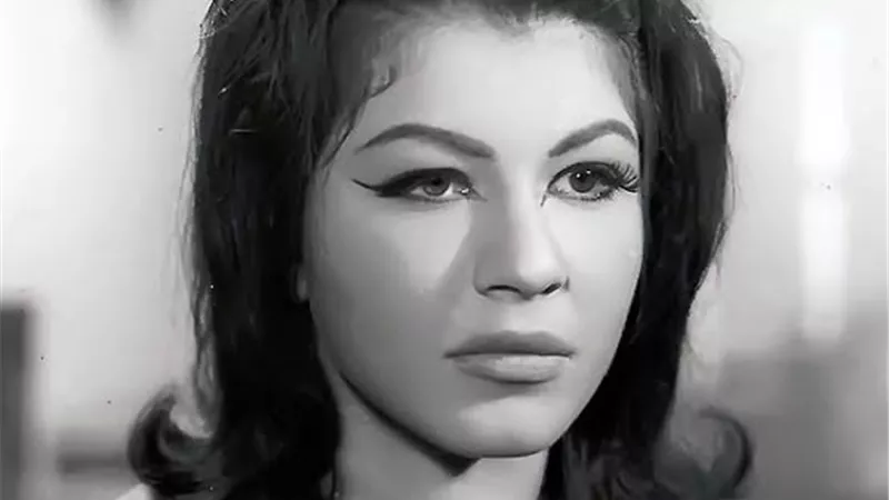 متنوعة الادوار وباهرة فى الغناء .. اعمال لا تنسي للجميلة شويكار