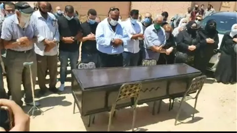 ازدحام شديد فى جنازة شويكار .. صور