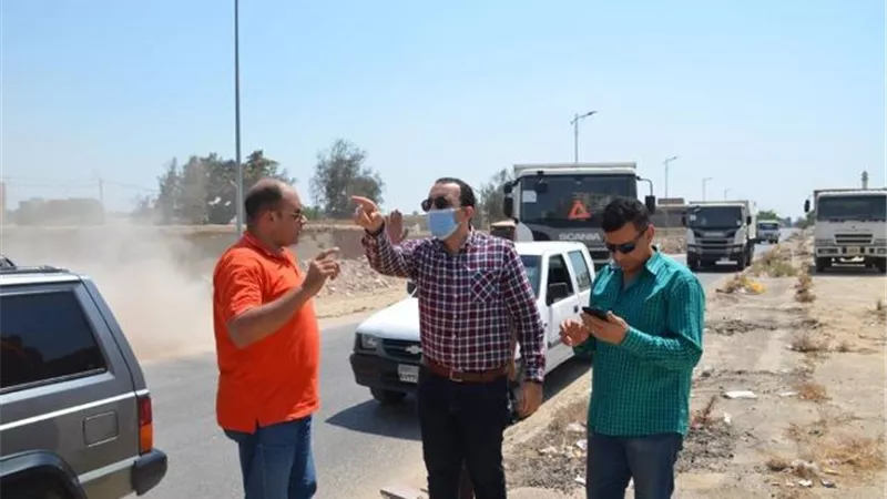 نائب محافظ الإسماعيلية يقود حملة مكبرة لإزالة مخلفات القمامة والردش .صور