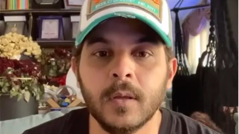 بعد تاكيد انفصاله عن زوجته.. محمد رشاد :حب الناس هو أغلى نعمة من الله