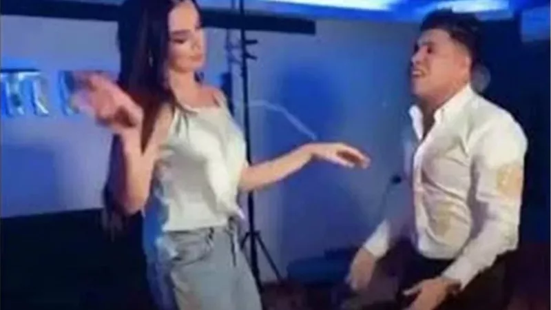 جوهرة تشعل السوشيال ميديا مع عمر كمال فى كواليس 