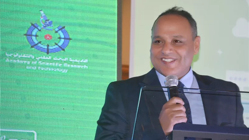 رئيس أكاديمية البحث العلمي يؤكد علي أهمية نشر وتبسيط العلوم لغیر المتخصص