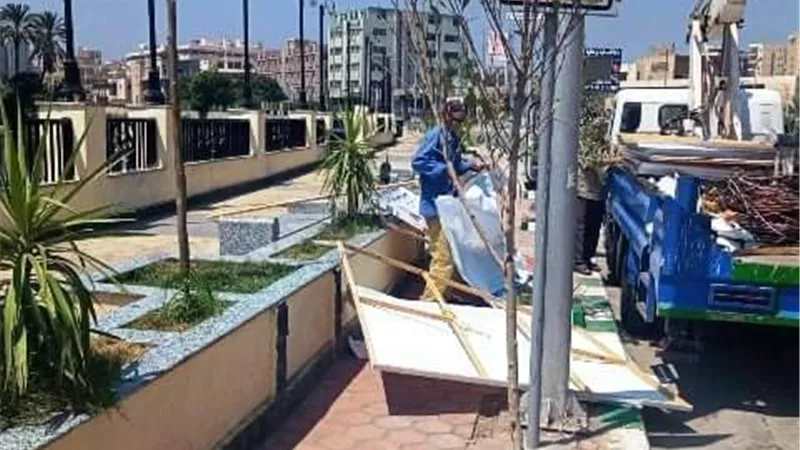 حملات لرفع الإشغالات والإعلانات والبنرات الخاصة بالدعاية الإنتخابية من الشوارع والطرق