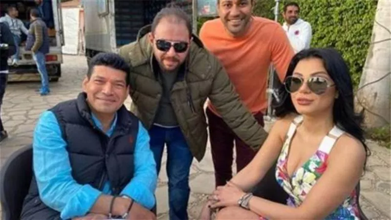أبطال وصناع فيلم 