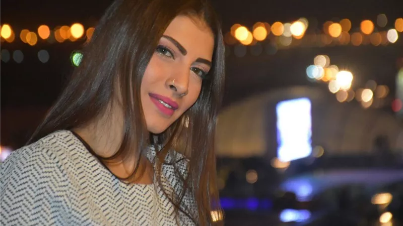 نهاد وحيد تنتهى من كتابة 