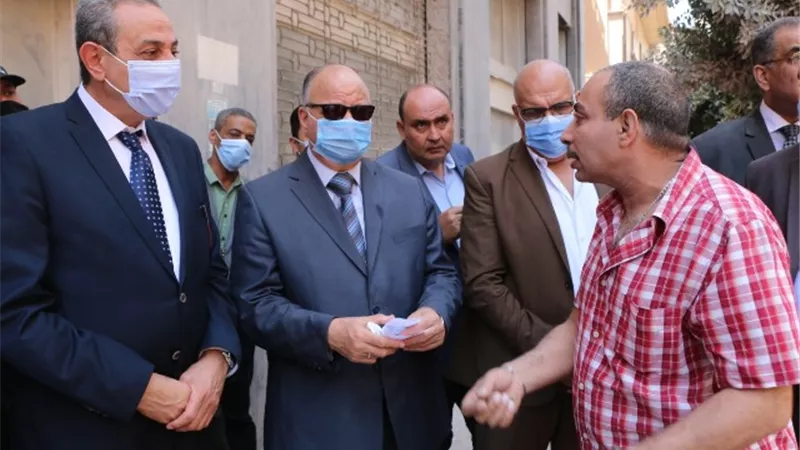 سكان العقار المنهار بـ قصر النيل يشكرون السيسى بعد تسلم شقق الاسمرات خلال 3 ساعات