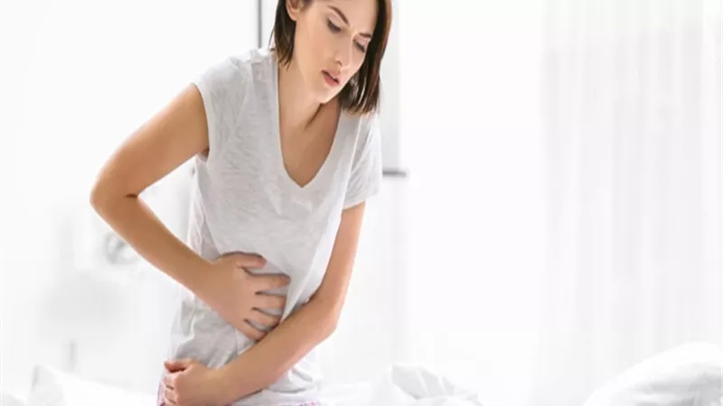 استشاري تغذية: 10 نصائح آمنة لعلاج الإمساك لمرضى القولون