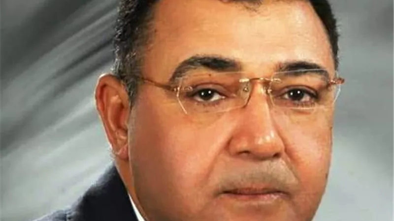 سعيد سيد يقدم برنامج لتدريب الأطباء فى انتخابات أطباء الأسنان عن منطقة القاهرة والجيزة