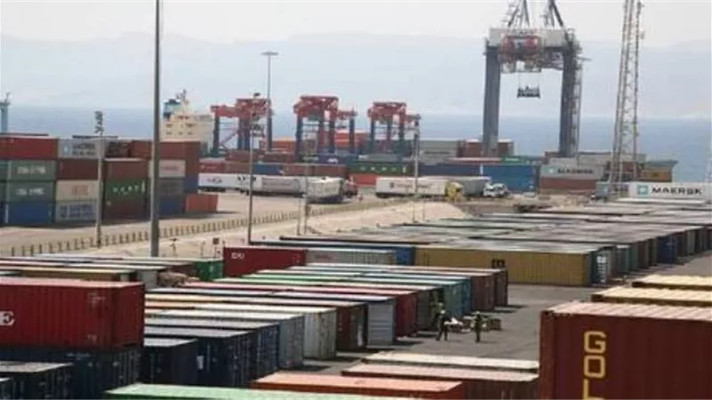 الأردن: 1500 طن نترات أمونيوم تصل العقبة شهريا