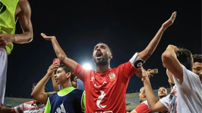 حسام عاشور: 
