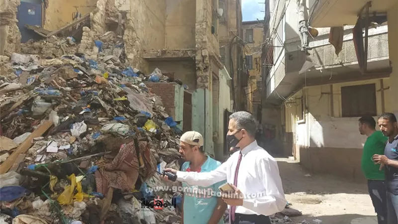 صرف مساعدات مالية وعينيه عاجلة للمتضررين فى حادث انهيارعقارى بحرى