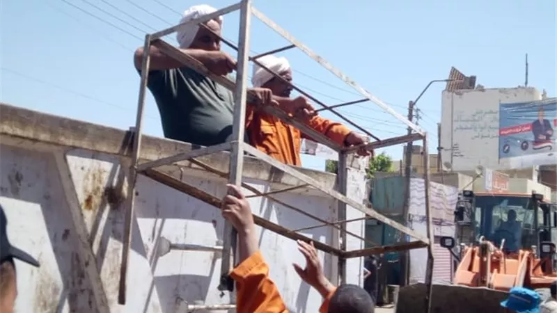 رفع إشغالات وتعديات في حملة باهناسيا