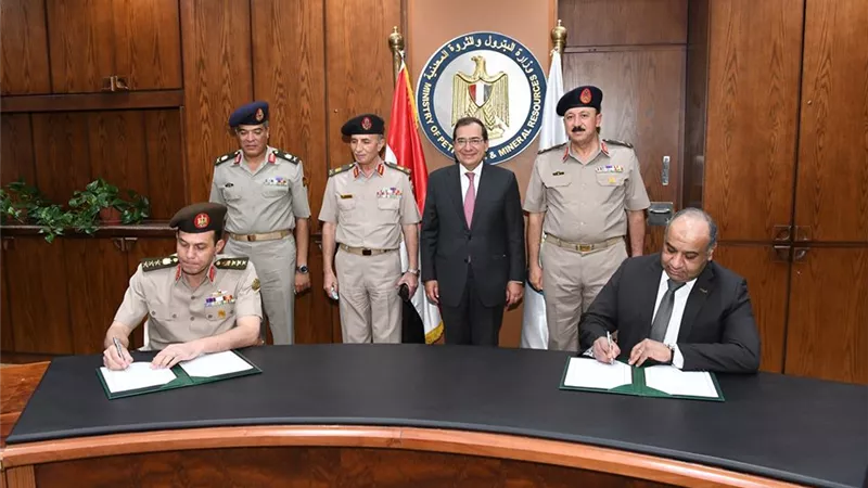تعاون بين البترول وجهاز الخدمة الوطنية لإنشاء مجمع الصوب الزراعية باللاهون
