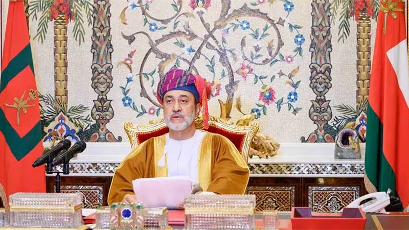 سلطان عُمان يصدر 4 مراسيم جديدة حول الأمان الوظيفى والطيران