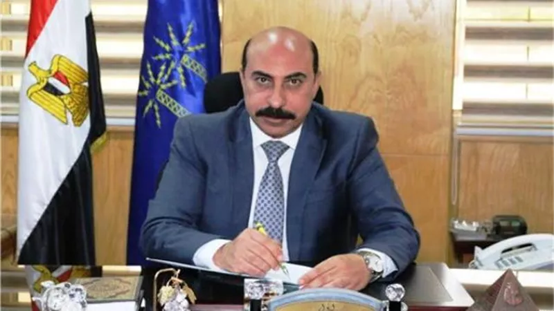 محافظ أسوان: سحب الأراضى الغير مستغلة من الشركات والهيئات وإستثمارها للنفع العام