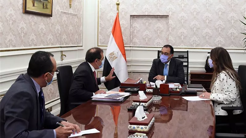 مدبولي يطمئن على أرصدة المخزون الاستراتيجي من المنتجات البترولية